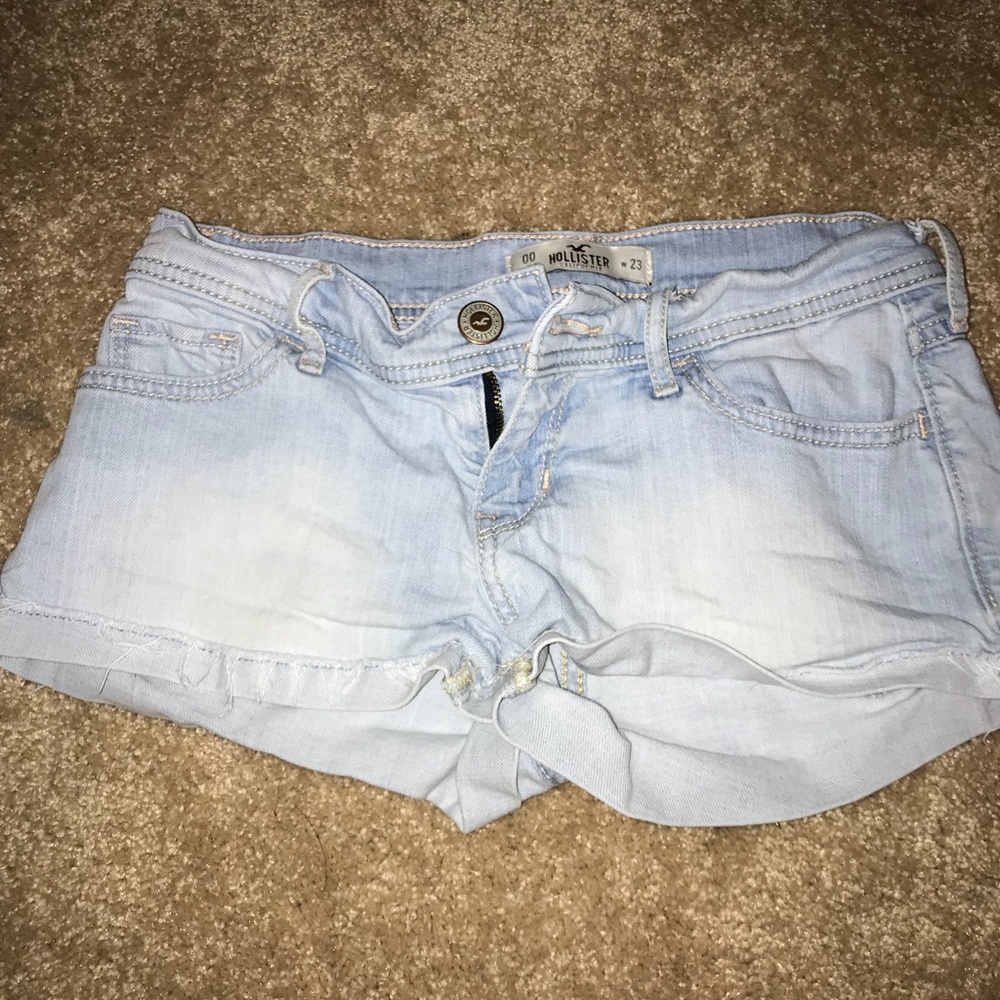 Hollister jean shorts size 00 waist 23